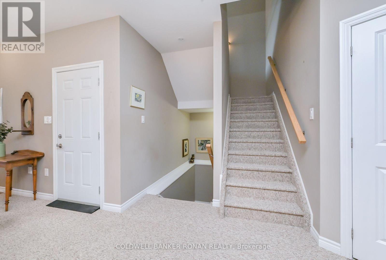 27 Kingsmere Crescent, New Tecumseth, Ontario  L9R 0K6 - Photo 19 - N12159849