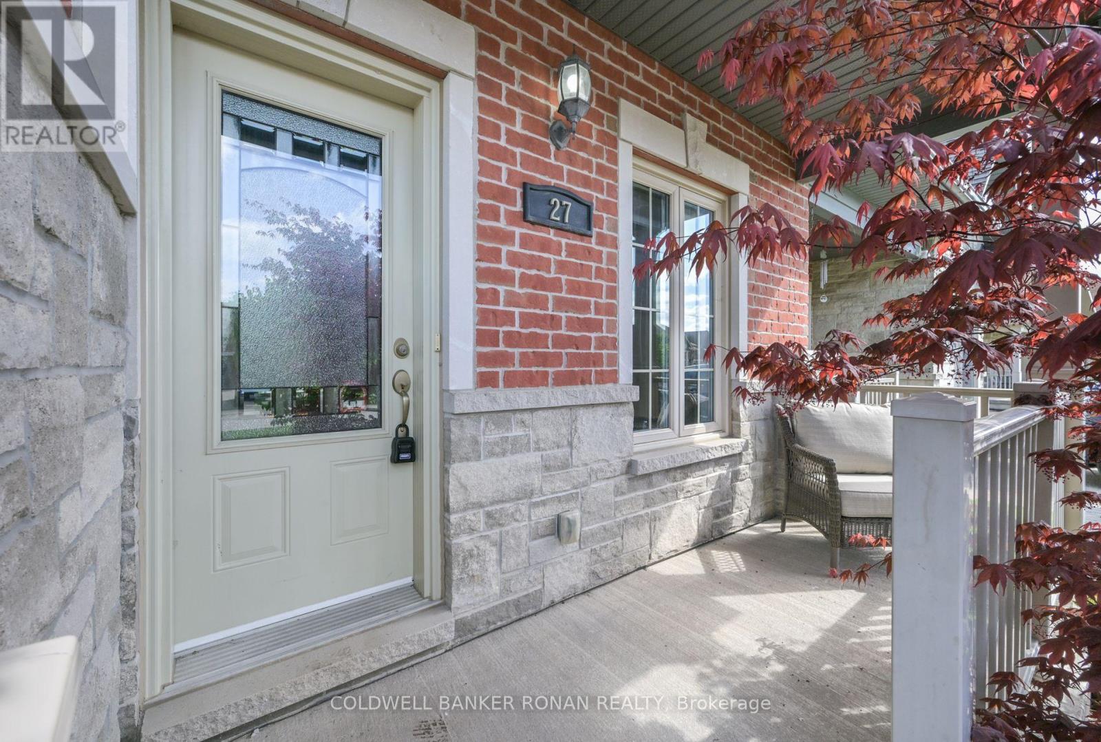 27 Kingsmere Crescent, New Tecumseth, Ontario  L9R 0K6 - Photo 3 - N12159849