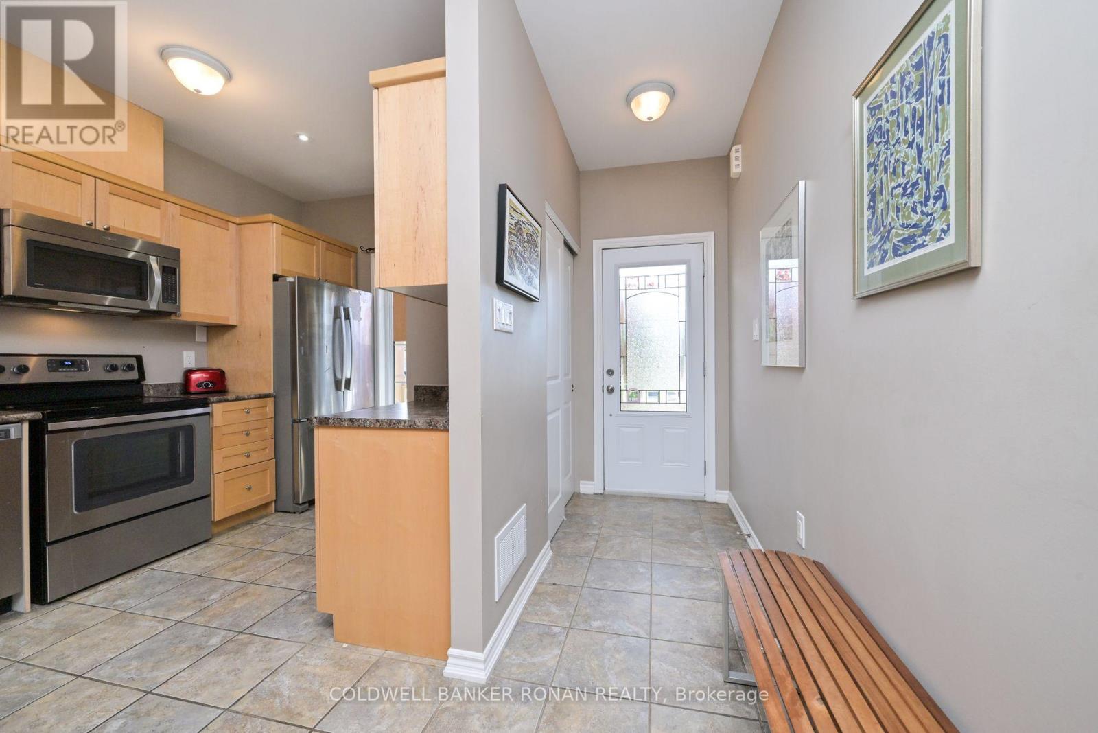 27 Kingsmere Crescent, New Tecumseth (Alliston), Ontario  L9R 0K6 - Photo 4 - N12159849
