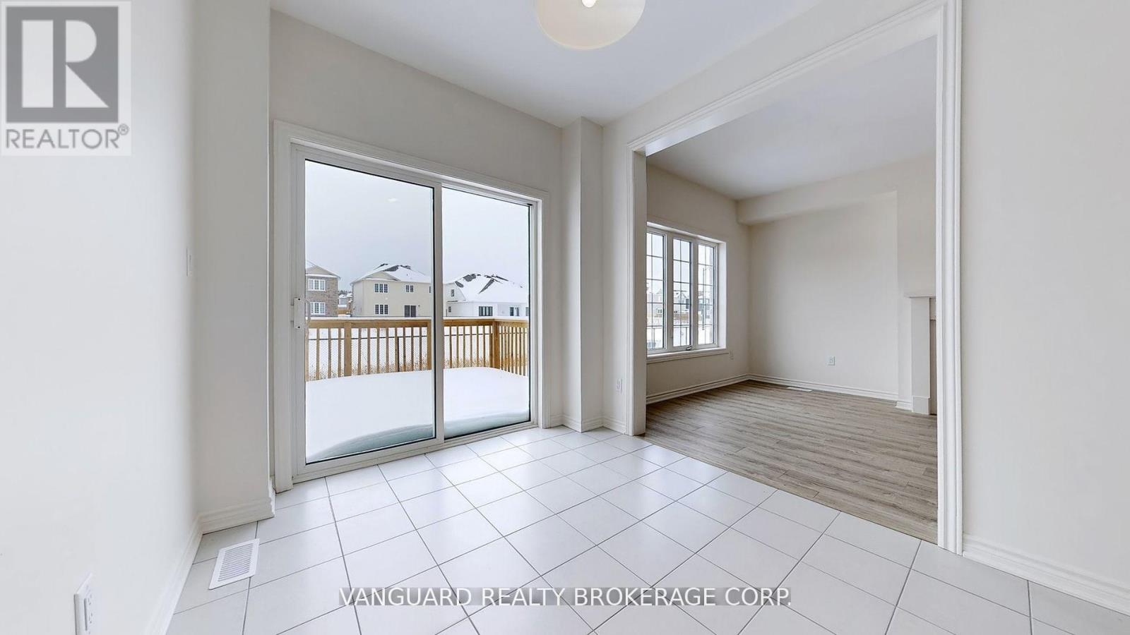 227 Mckenzie Drive, Clearview, Ontario  L0M 1S0 - Photo 14 - S12159834