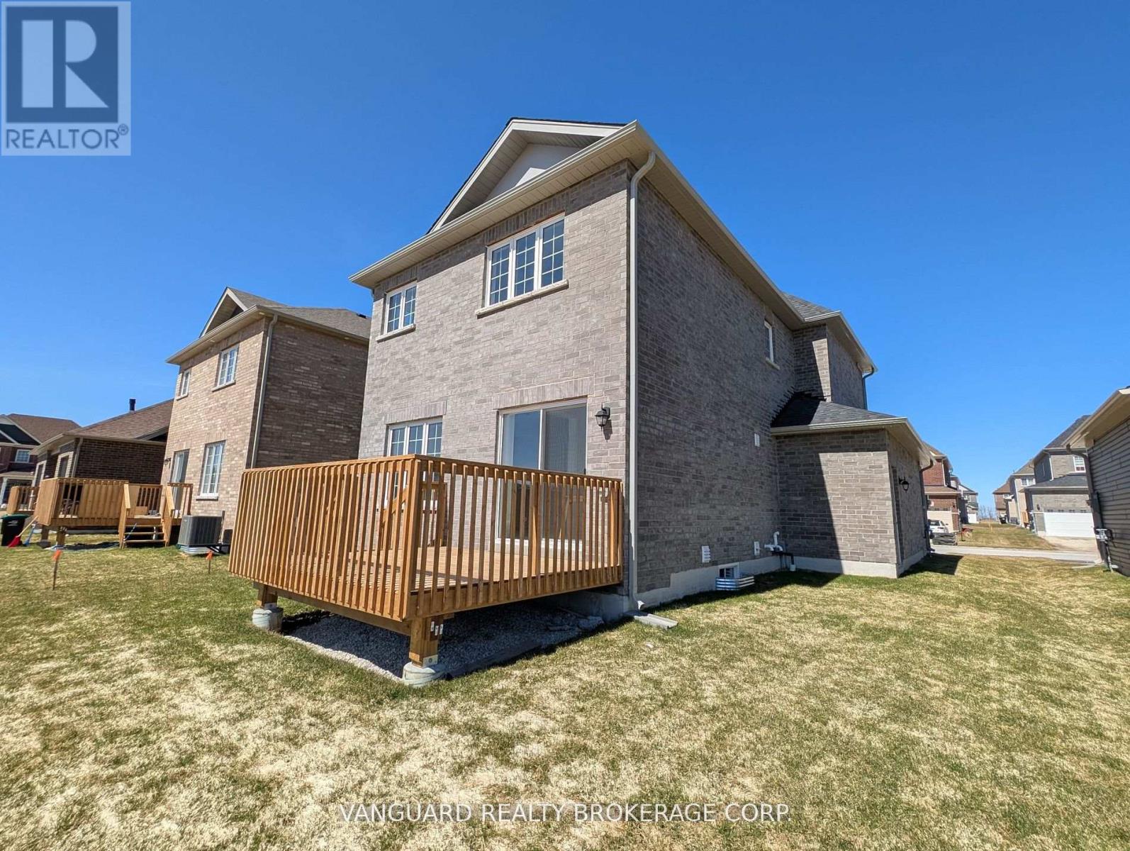 227 Mckenzie Drive, Clearview, Ontario  L0M 1S0 - Photo 37 - S12159834