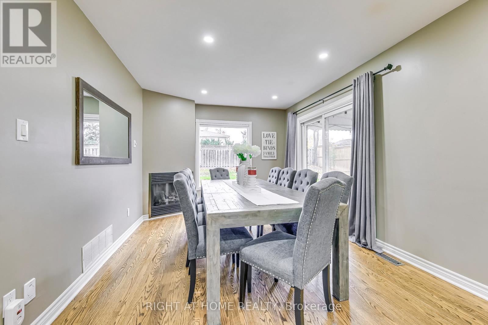 16 Dawson Crescent, Halton Hills, Ontario  L7G 1H5 - Photo 13 - W12159820