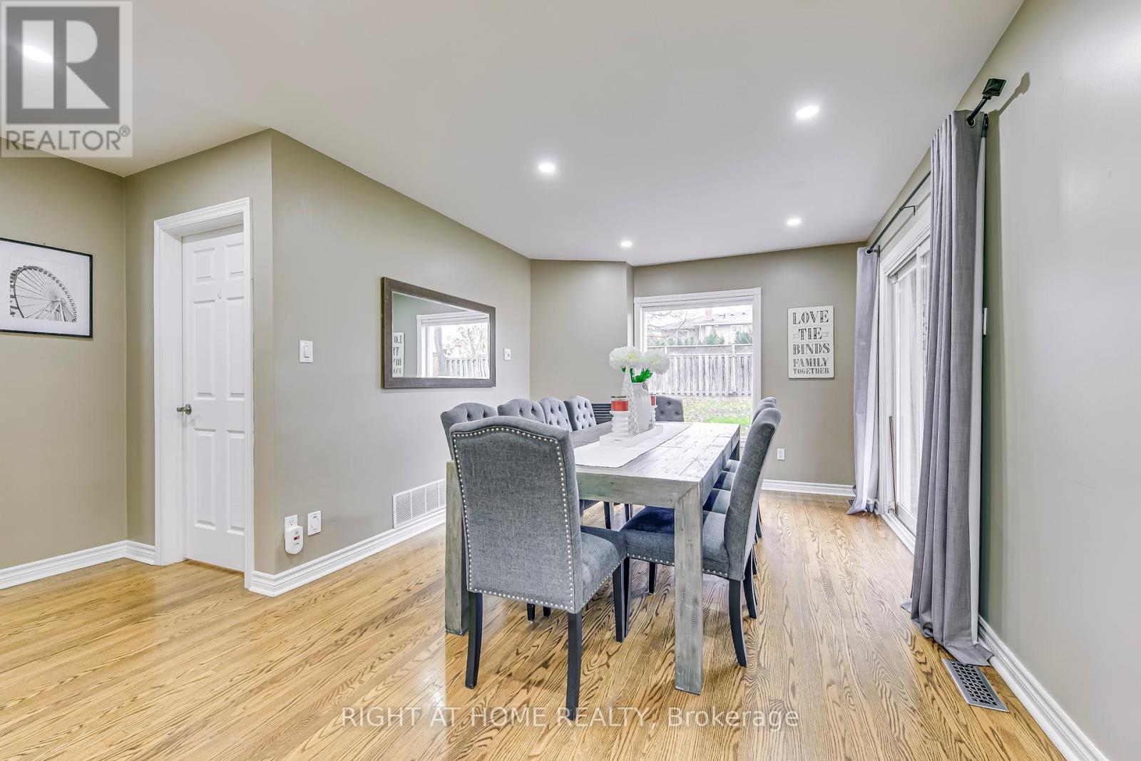 16 Dawson Crescent, Halton Hills, Ontario  L7G 1H5 - Photo 14 - W12159820