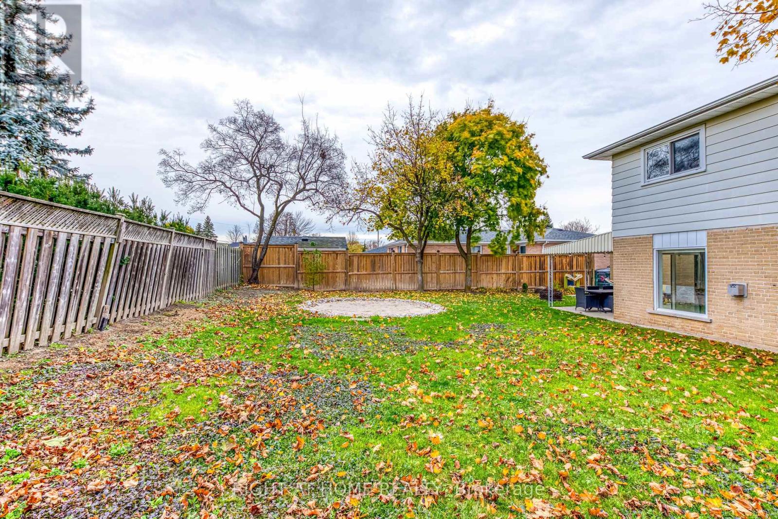 16 Dawson Crescent, Halton Hills, Ontario  L7G 1H5 - Photo 35 - W12159820