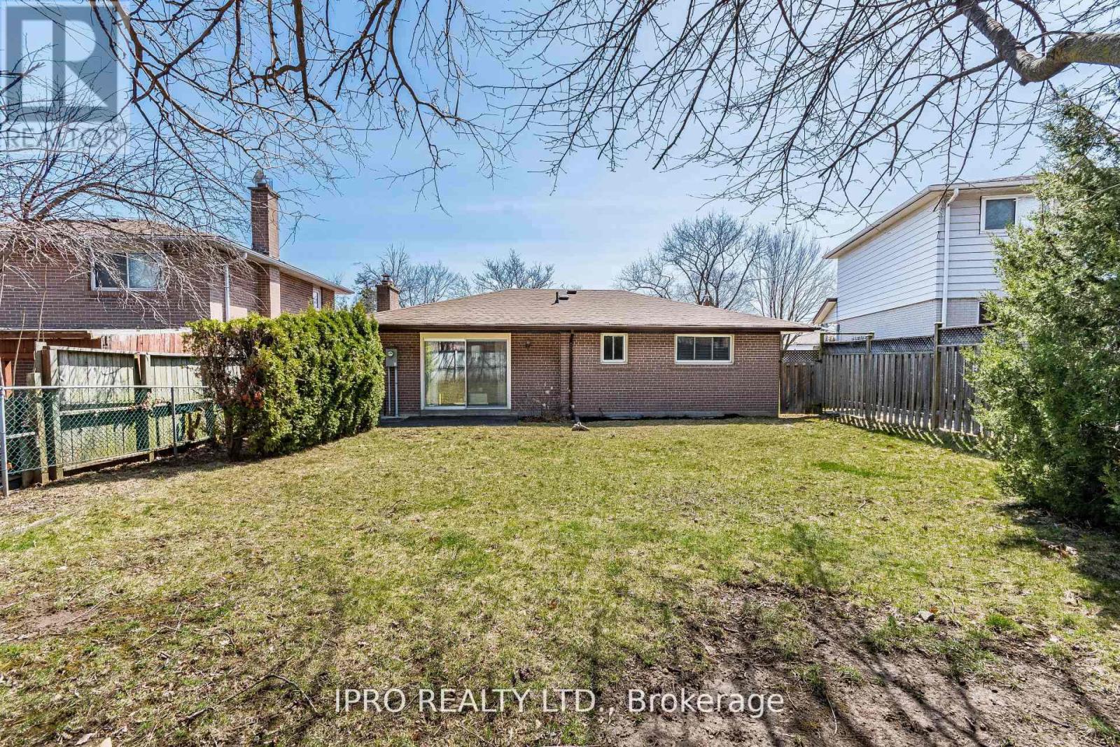 3293 Havenwood Drive, Mississauga, Ontario  L4X 2M2 - Photo 26 - W12159884