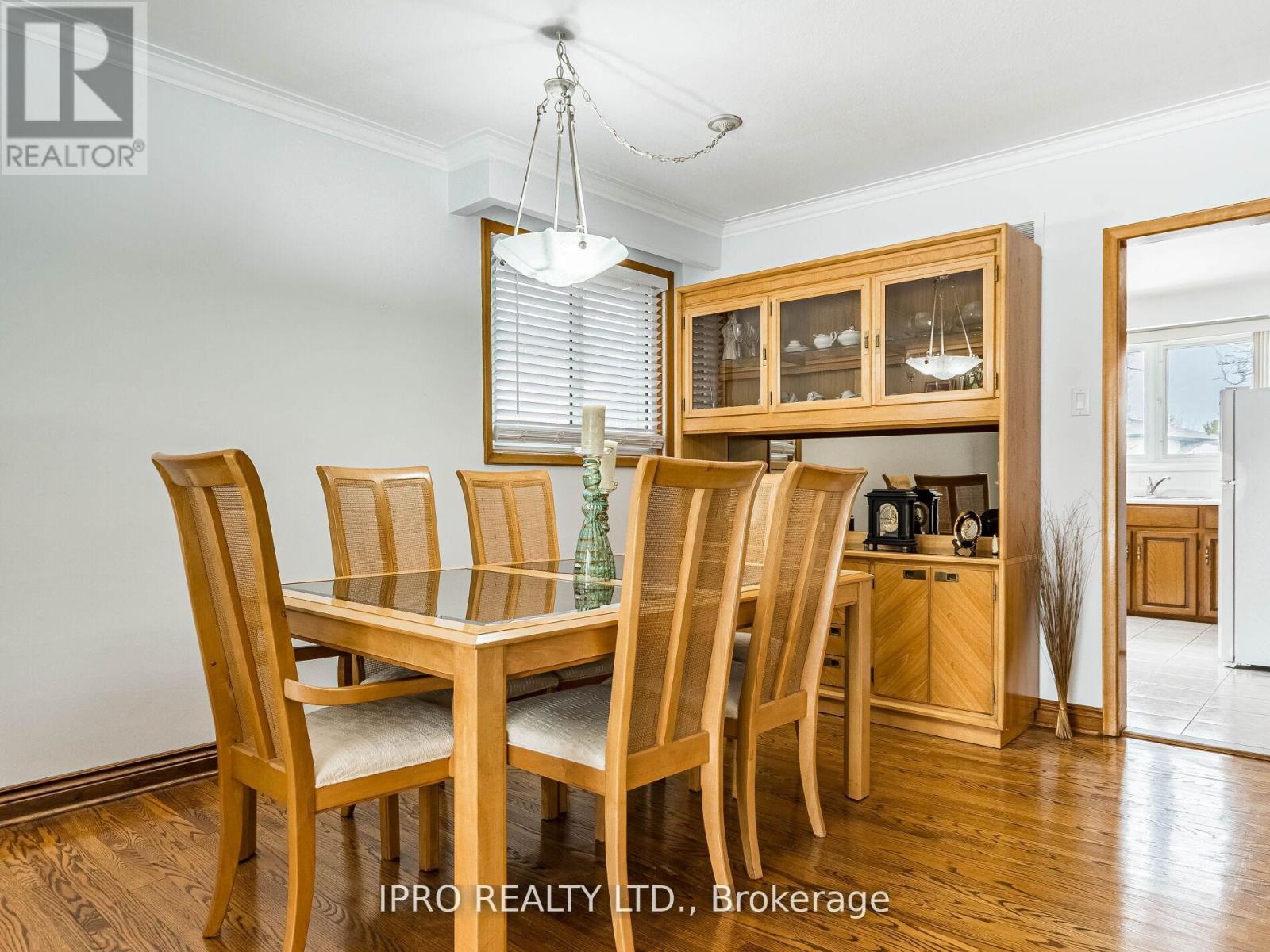 3293 Havenwood Drive, Mississauga, Ontario  L4X 2M2 - Photo 9 - W12159884