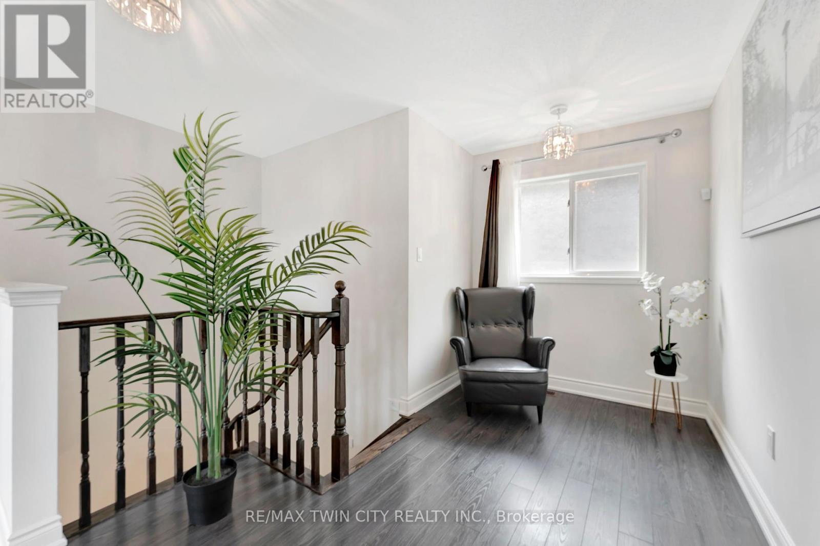 241 Thomas Avenue, Brantford, Ontario  N3S 0E1 - Photo 13 - X12159845