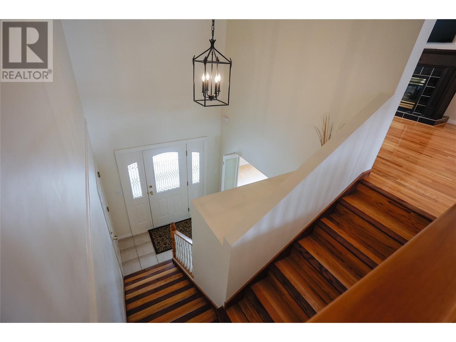 2267 11th Avenue, Castlegar, BC V1N3A7
