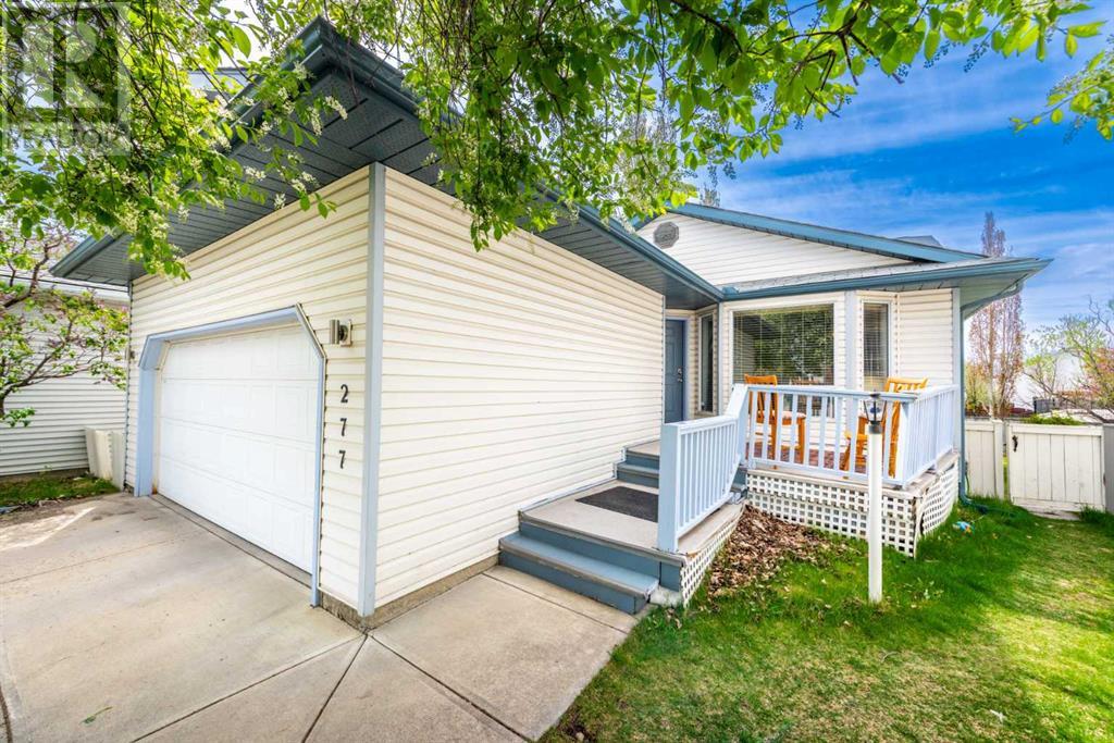 Property at 277 Fresno Place NE image 3