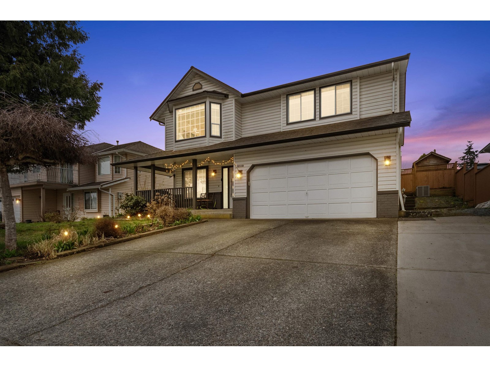 32110 Rogers Avenue, Abbotsford, British Columbia  V2T 5B7 - Photo 1 - R3003646