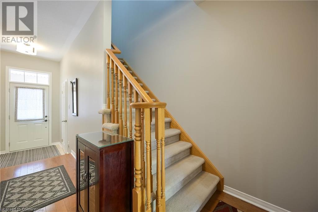 36 Doon Mills Drive, Kitchener, Ontario  N2P 2W9 - Photo 4 - 40730089
