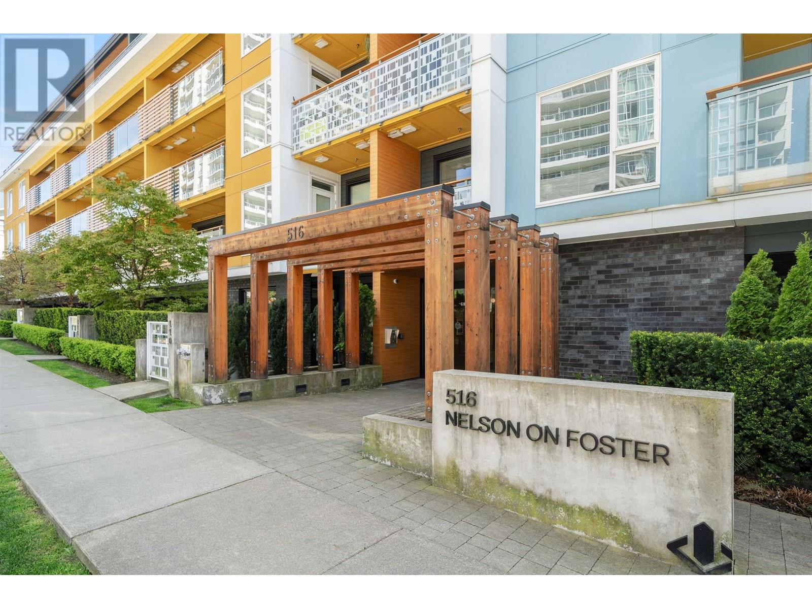 209 516 Foster Avenue, Coquitlam, British Columbia  V3J 0H8 - Photo 1 - R3004182