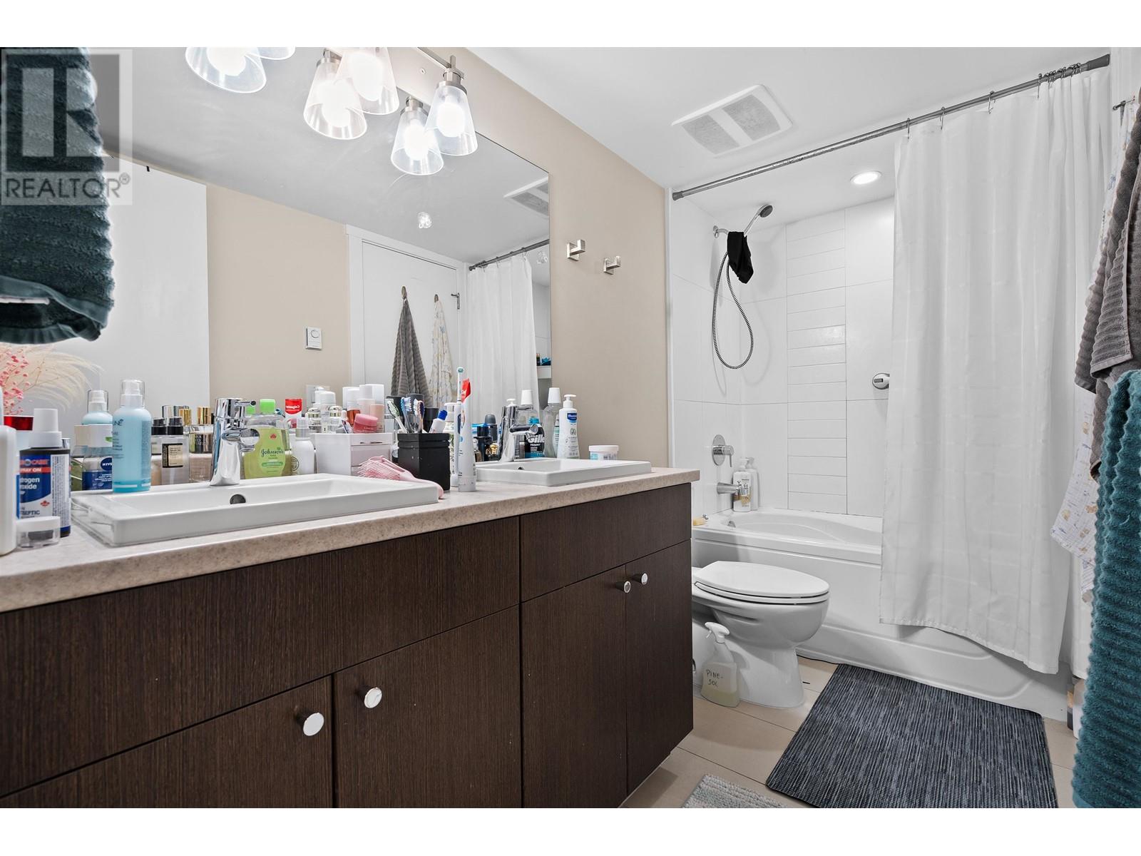 302 55 Eighth Avenue, New Westminster, British Columbia  V3L 0E8 - Photo 13 - R3004525