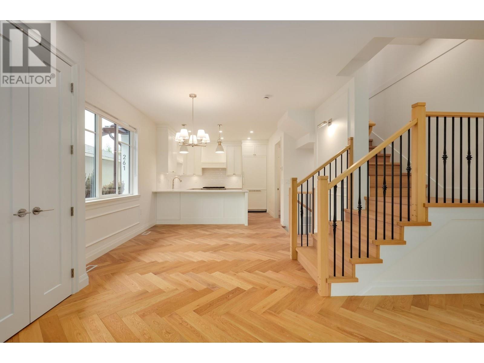259 E 23rd Street, North Vancouver, British Columbia  V7L 3E4 - Photo 4 - R3004533