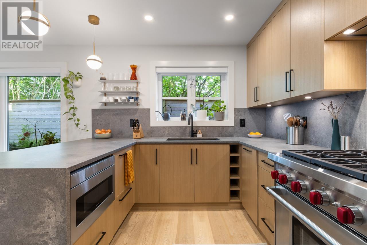 1827 W 15th Avenue, Vancouver, British Columbia  V6J 2K9 - Photo 10 - R3004543