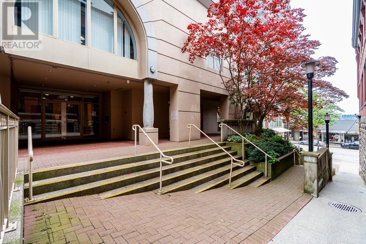 401 680 Clarkson Street, New Westminster, British Columbia  V3M 6X9 - Photo 3 - R3004554