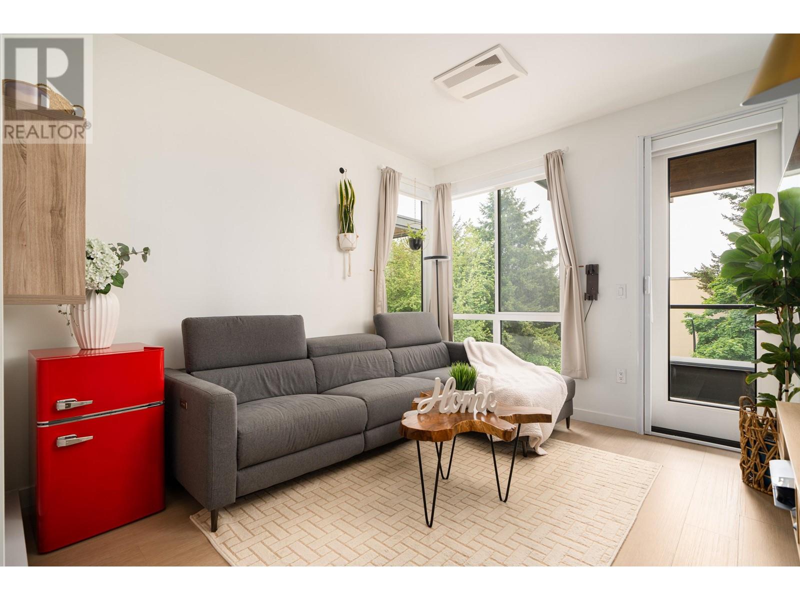 409 7588 16th Street, Burnaby, British Columbia  V3N 0H8 - Photo 4 - R3004565