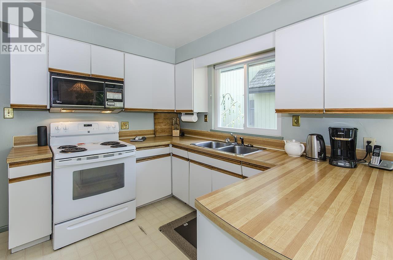 Property at 3489 ST. MARYS AVENUE image 5