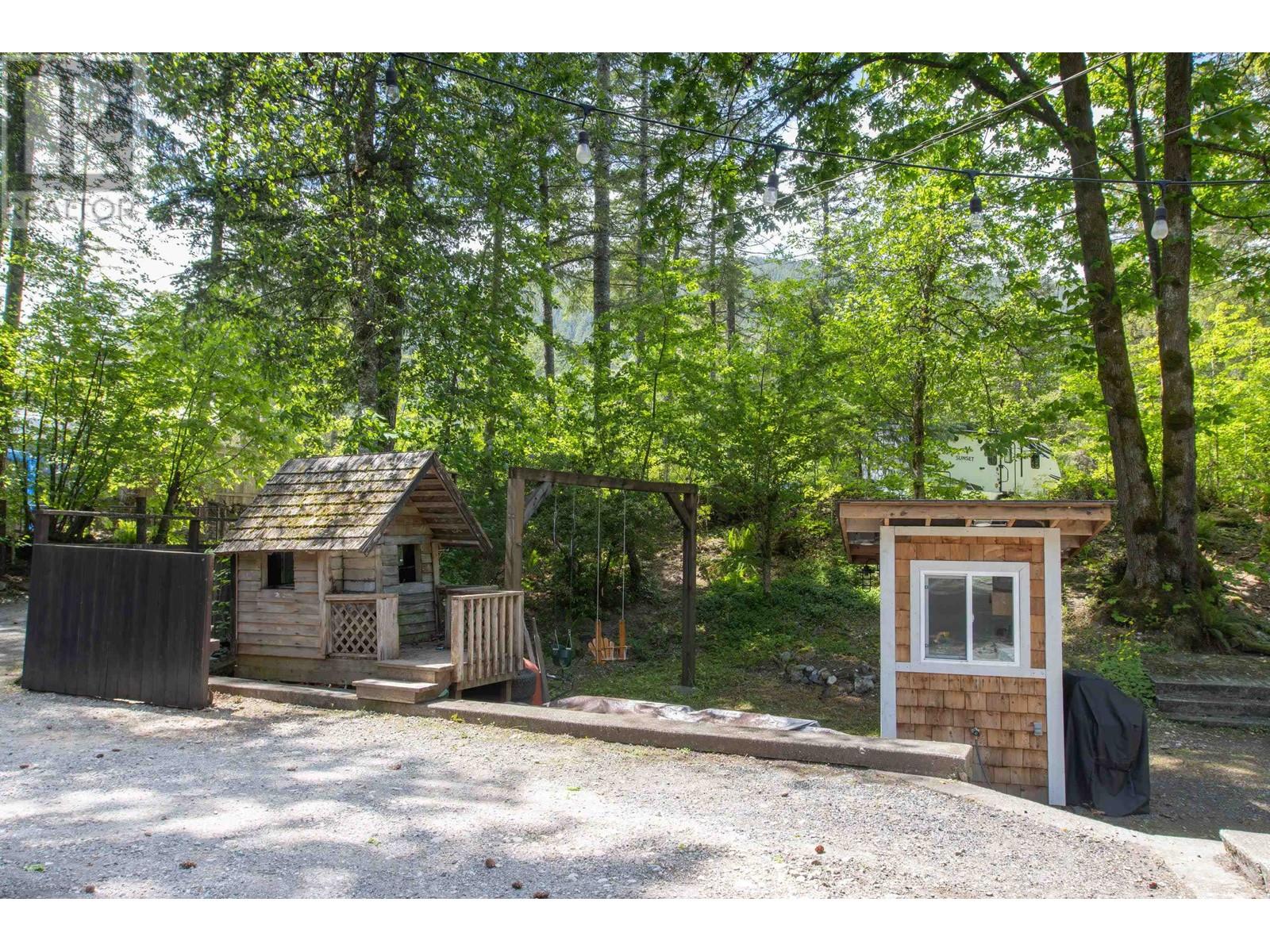 2000 Midnight Way, Squamish, British Columbia  V0N 1H0 - Photo 6 - R3004505
