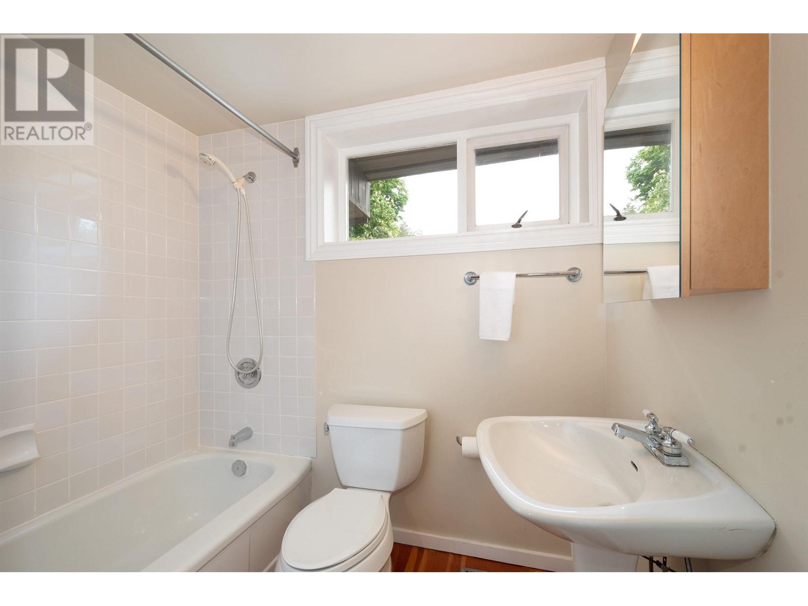 6744 Dufferin Avenue, West Vancouver, British Columbia  V7W 2K2 - Photo 14 - R3004544
