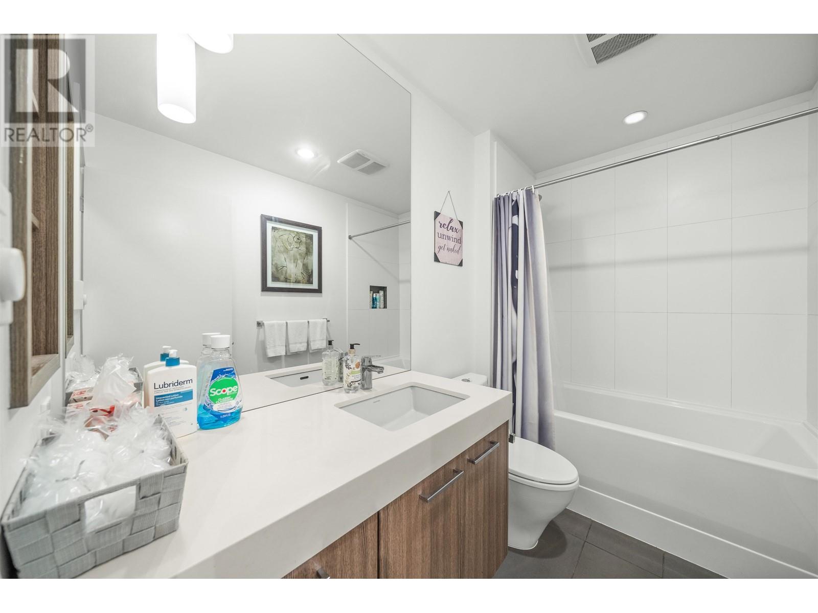 106 618 Como Lake Avenue, Coquitlam, British Columbia  V3J 0G1 - Photo 17 - R3004573