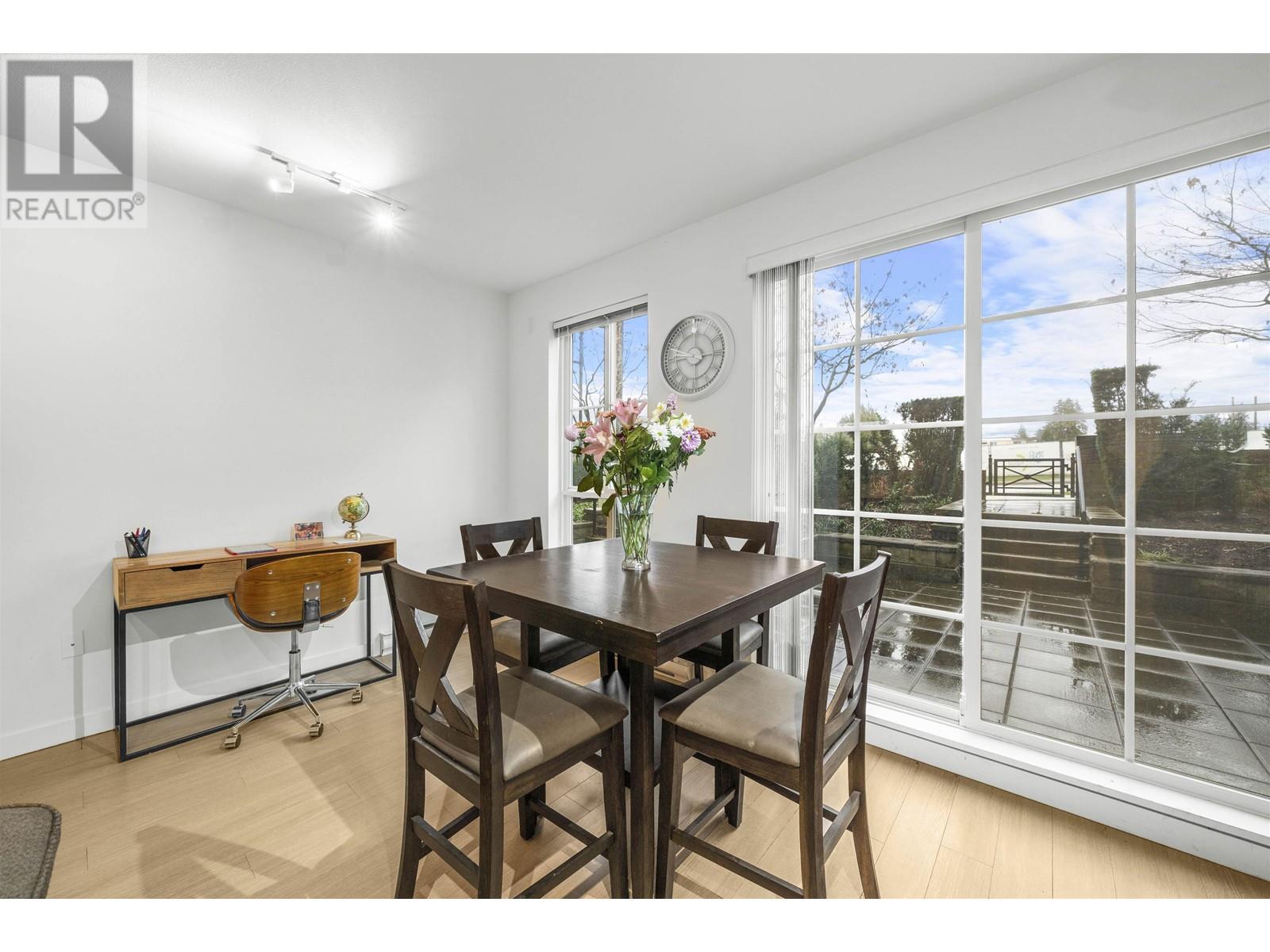 106 618 Como Lake Avenue, Coquitlam, British Columbia  V3J 0G1 - Photo 4 - R3004573