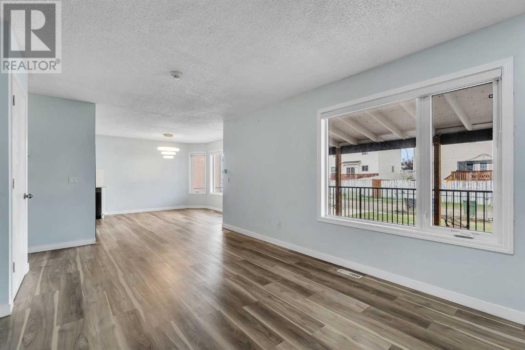 103 Applewood Way Se, Calgary, Alberta  T2A 7N1 - Photo 13 - A2208010