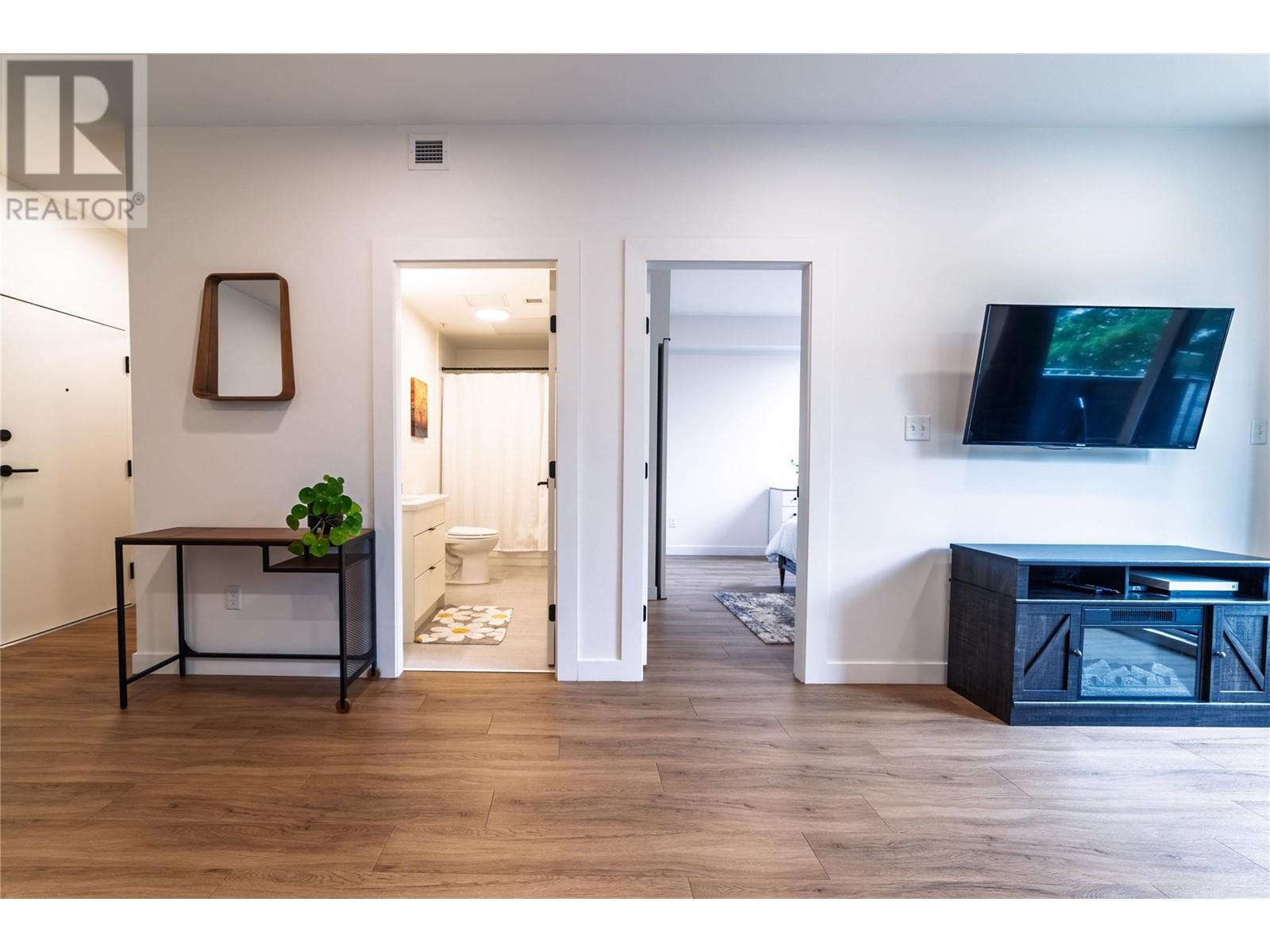 514 Victoria Street Unit# 207, Nelson, British Columbia  V1L 4K8 - Photo 17 - 10348022