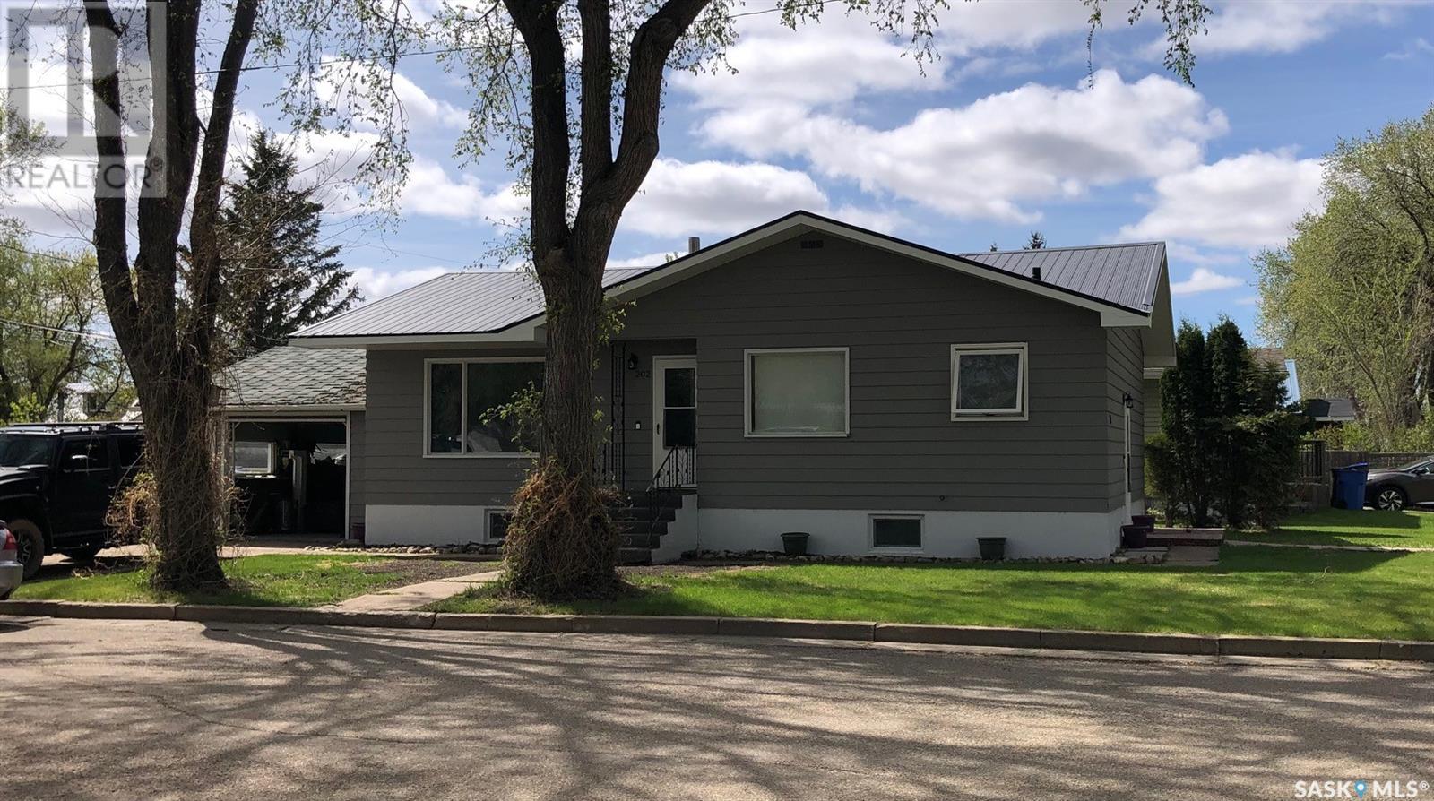 202 3rd AVENUE W, Canora, Saskatchewan