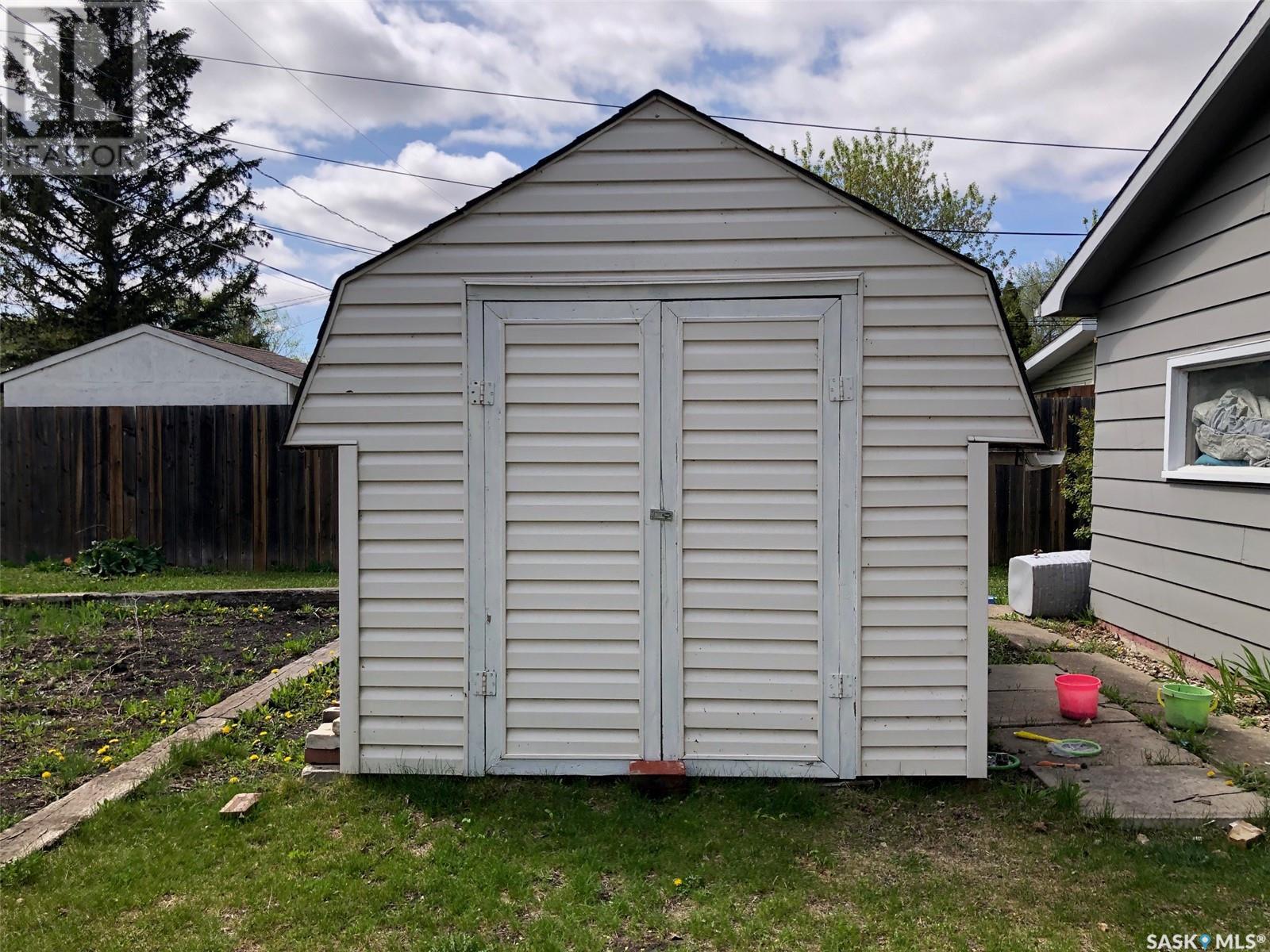 202 3rd Avenue W, Canora, Saskatchewan  S0A 0L0 - Photo 44 - SK006475