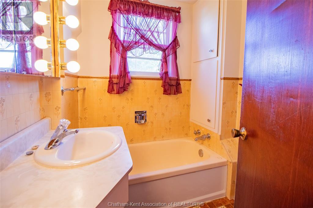 30246 West Bothwell Road, Bothwell, Ontario  N0P 1C0 - Photo 17 - 25012296