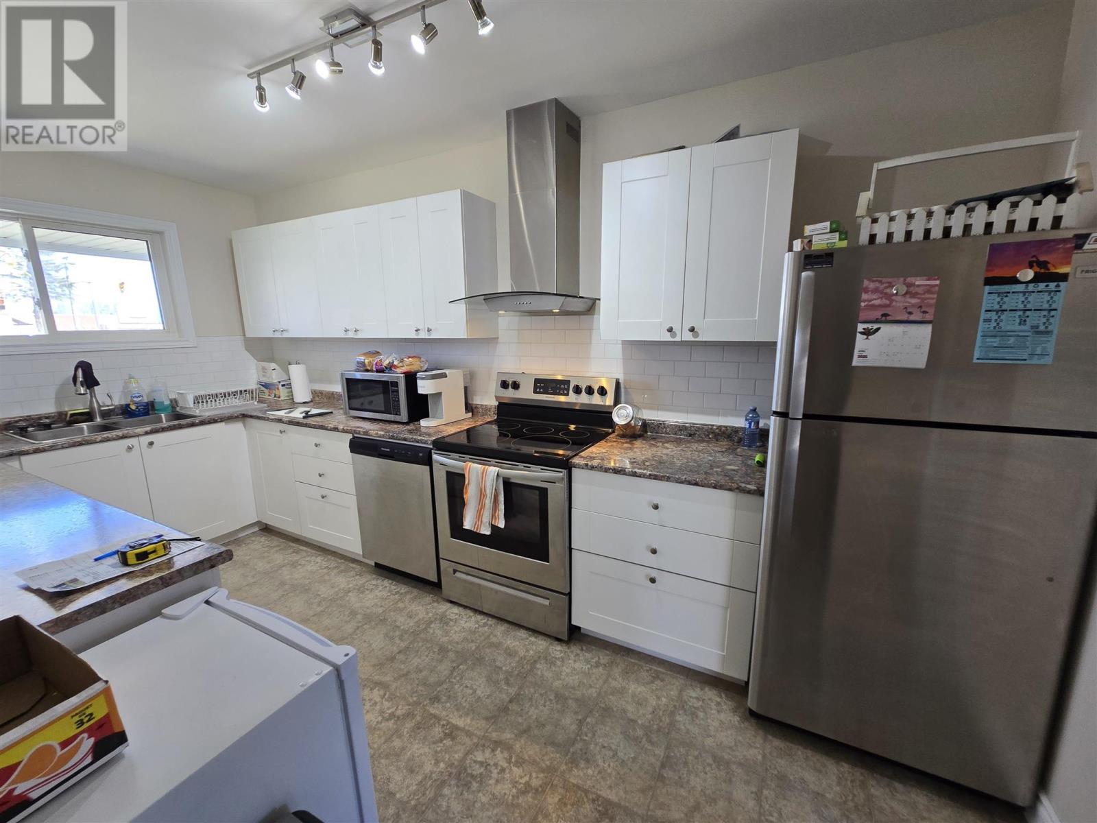 1164 Arthur St W, Thunder Bay, Ontario  P7E 6L4 - Photo 8 - TB251246