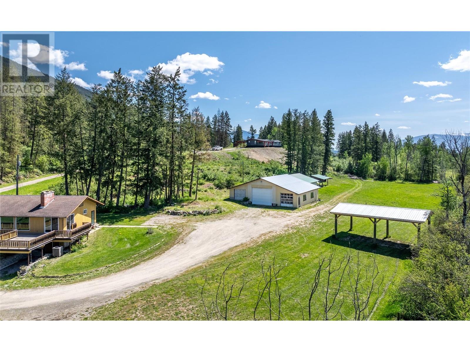 2303 Crusher Road, Creston, British Columbia  V0B 1G8 - Photo 1 - 10348606