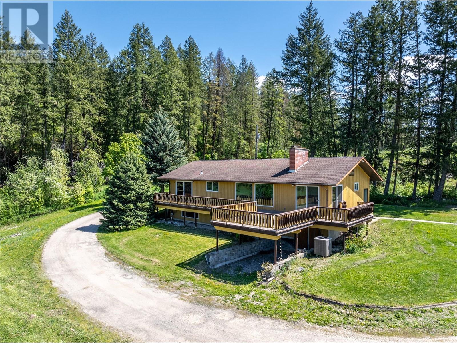 2303 Crusher Road, Creston, British Columbia  V0B 1G8 - Photo 2 - 10348606