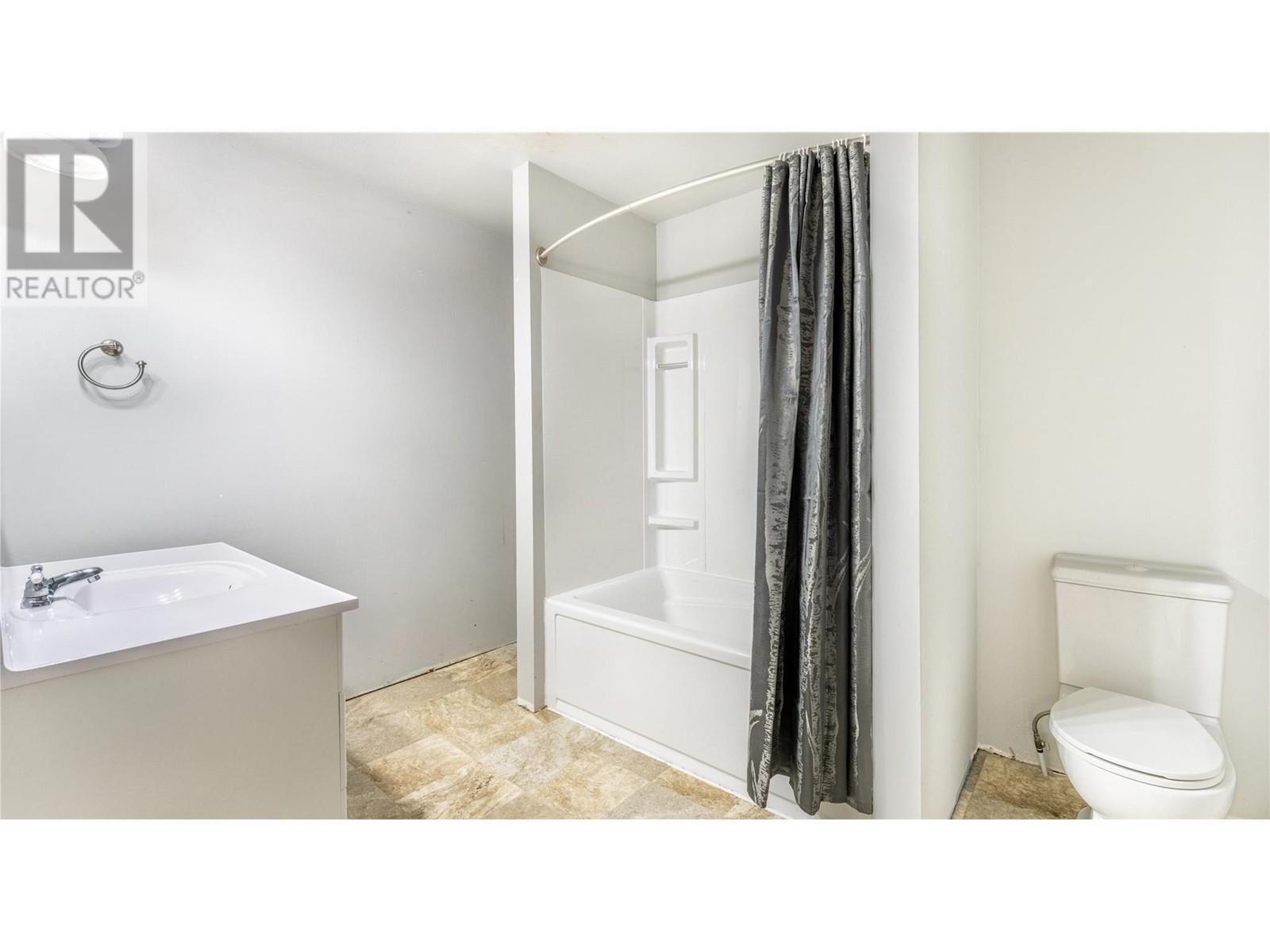2303 Crusher Road, Creston, British Columbia  V0B 1G8 - Photo 24 - 10348606