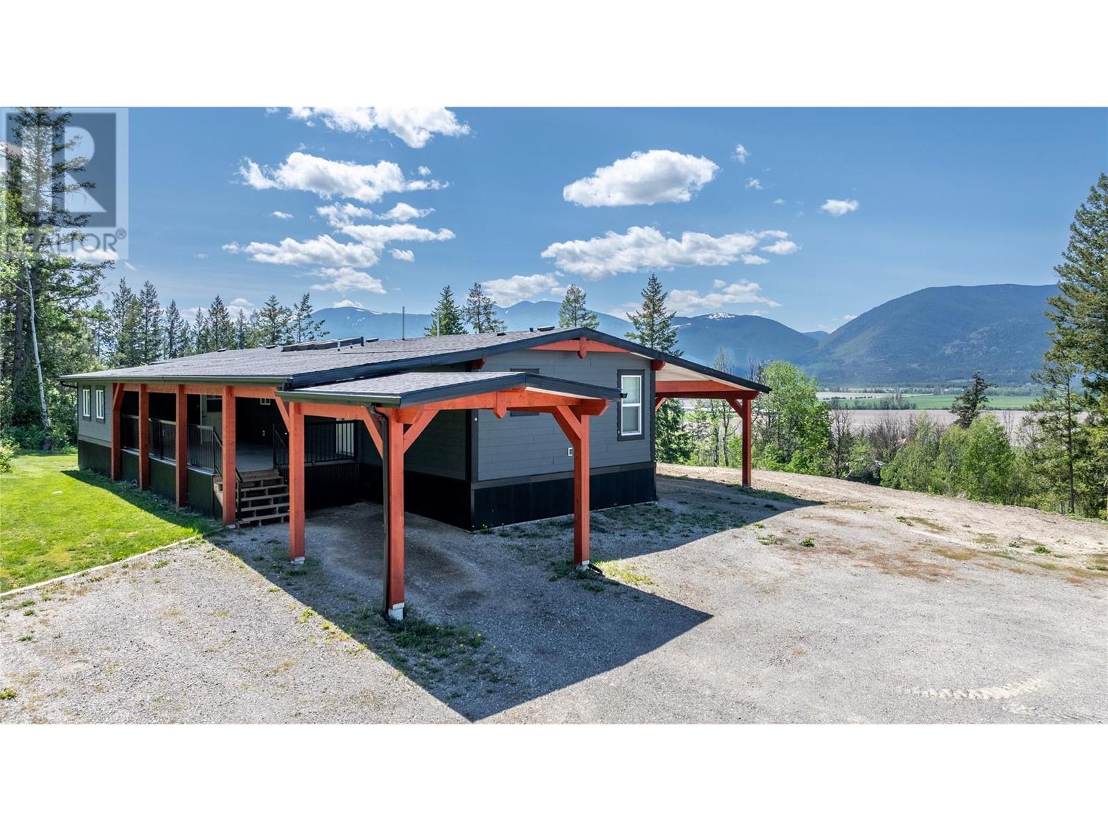 2303 Crusher Road, Creston, British Columbia  V0B 1G8 - Photo 4 - 10348606