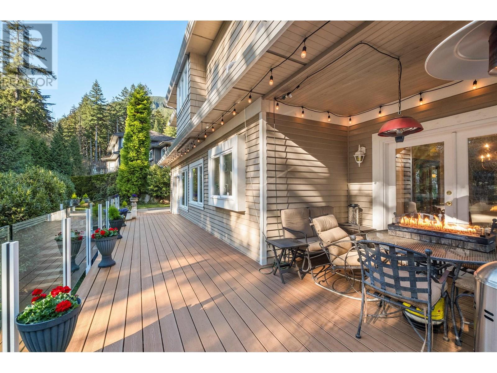 4905 Chalet Place, North Vancouver, British Columbia  V7R 4X4 - Photo 9 - R2993226