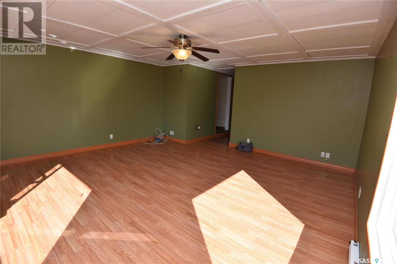 610 6th Avenue W, Nipawin, Saskatchewan  S0E 1E0 - Photo 11 - SK002706