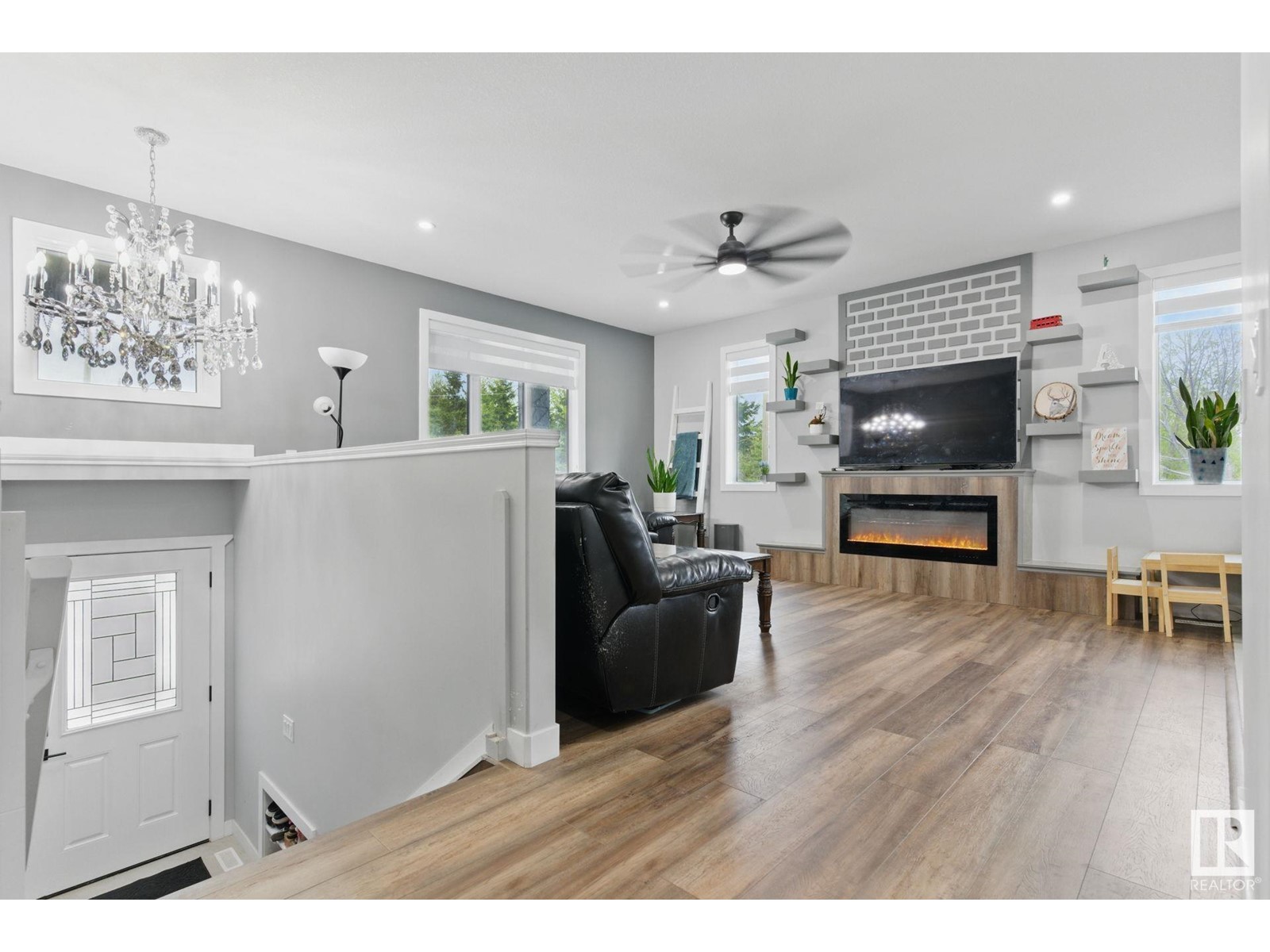 Property at 52156 RGE ROAD 223 image 3
