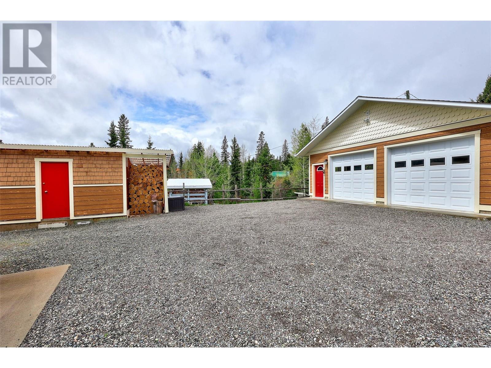 3848 Rainbow/3861 Water St Drive, Kamloops, British Columbia  V1S 1Y8 - Photo 4 - 10348610