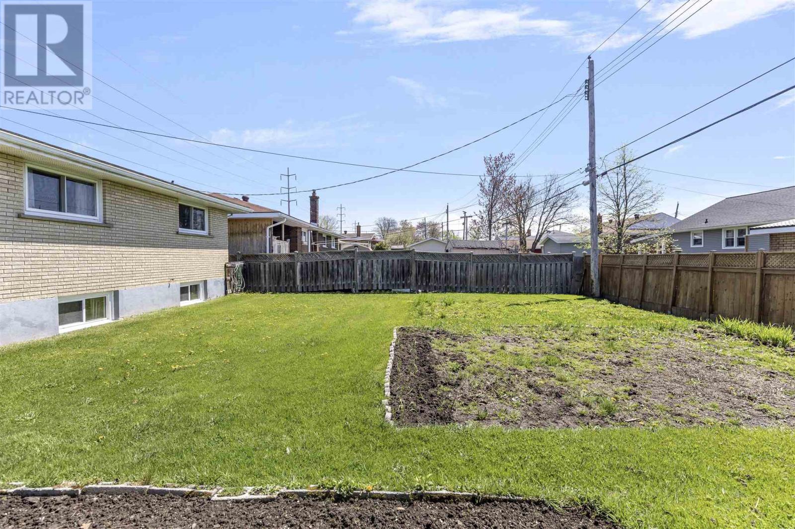 251 Second Lin E, Sault Ste. Marie, Ontario  P6C 2M5 - Photo 36 - SM251186