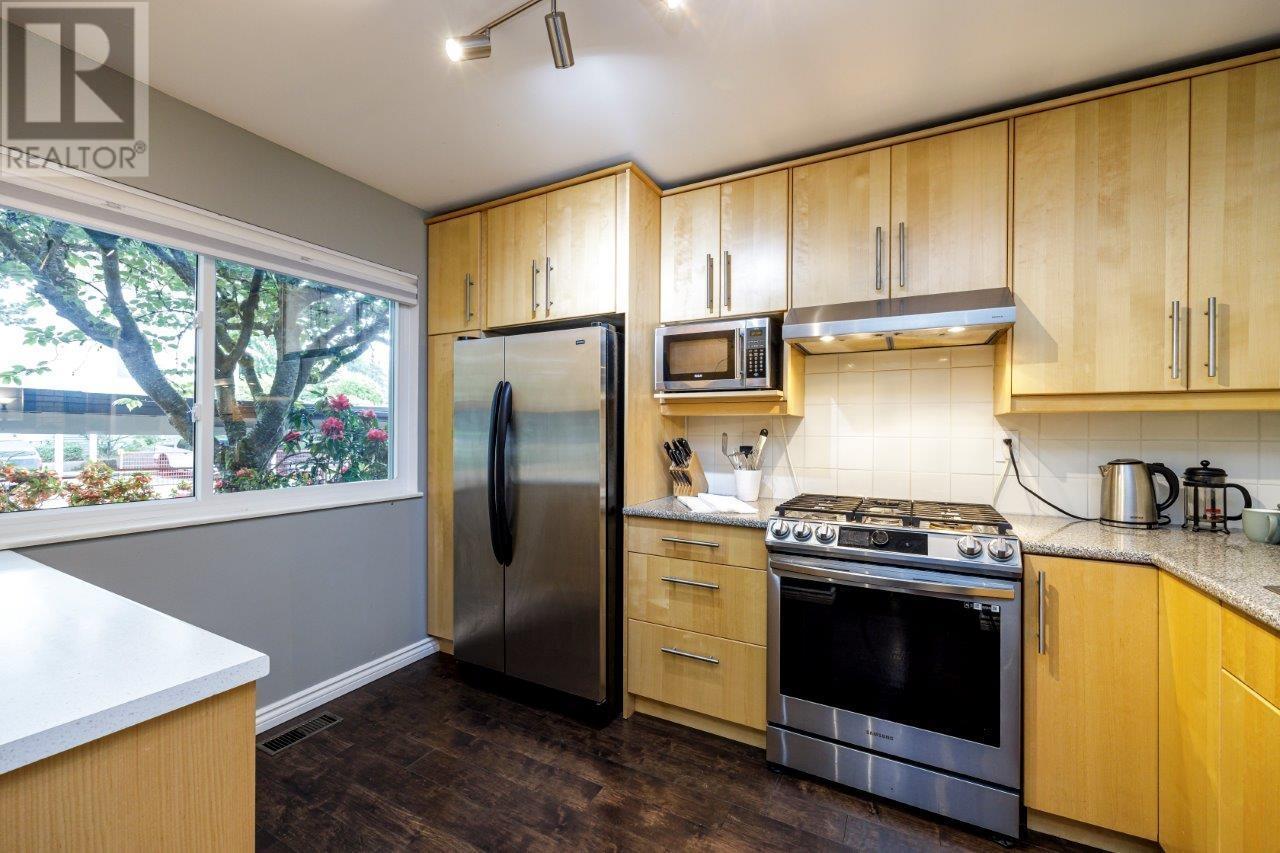 4607 Hoskins Road, North Vancouver, British Columbia  V7K 2R2 - Photo 7 - R3004251