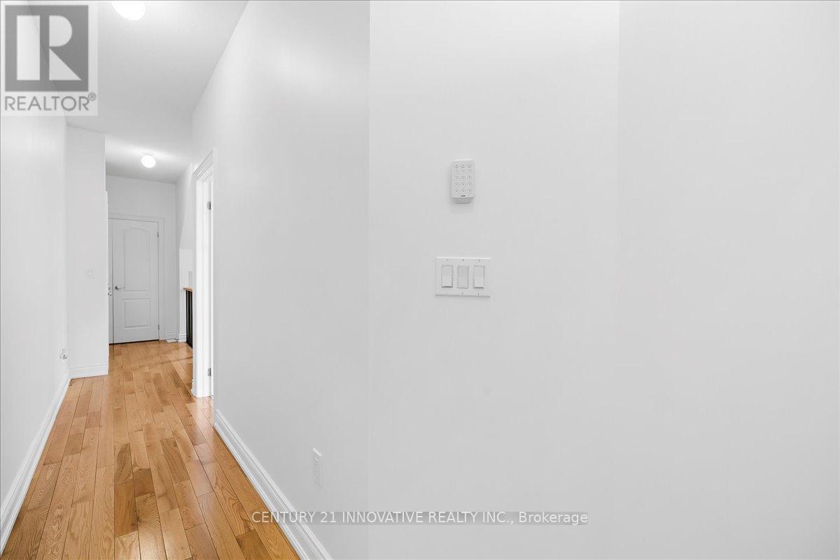 947 Finley Avenue, Ajax (South West), Ontario  L1S 3V5 - Photo 5 - E12159883