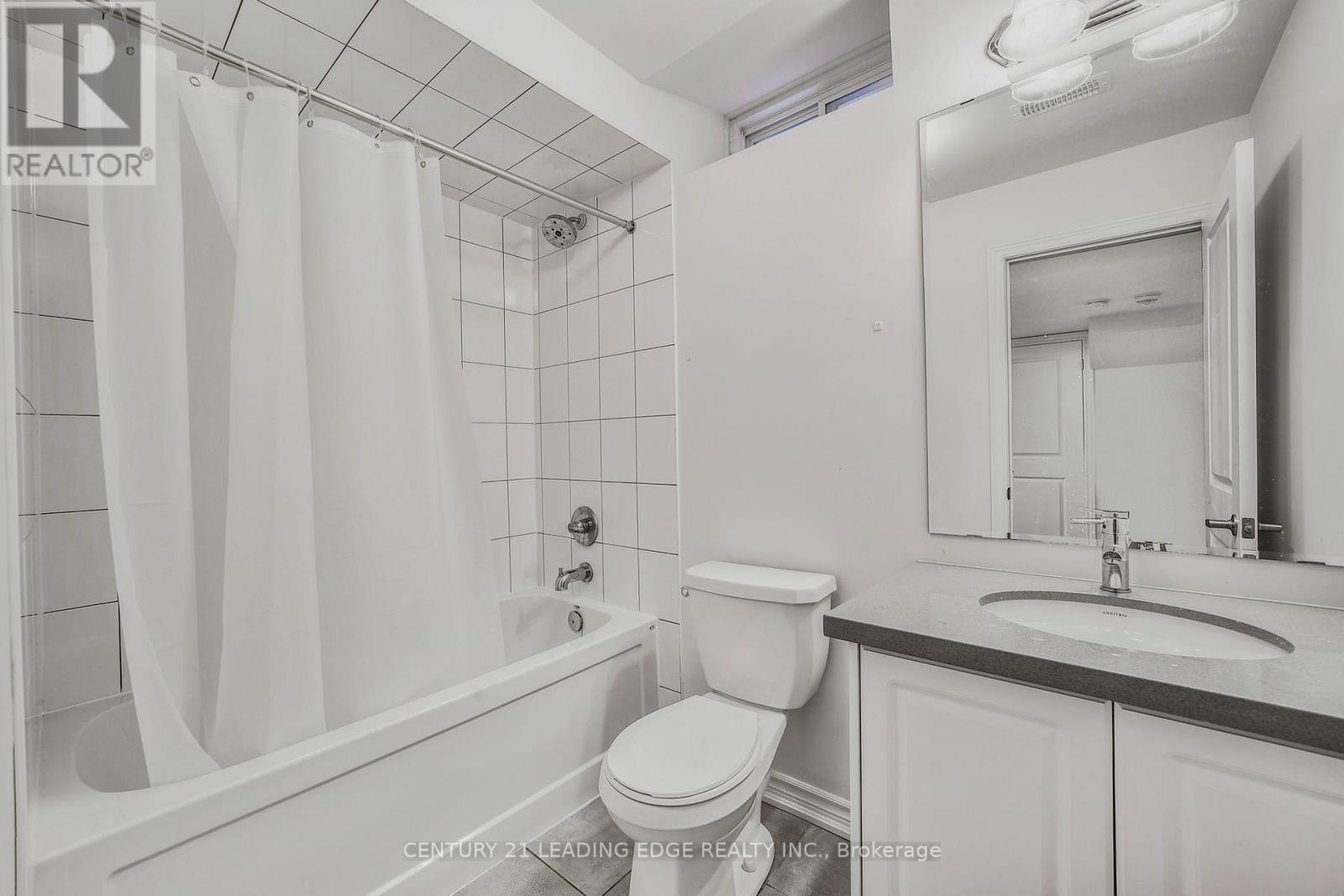 5 Valleo Street, Georgina (Keswick North), Ontario  L4P 0J8 - Photo 35 - N11999438