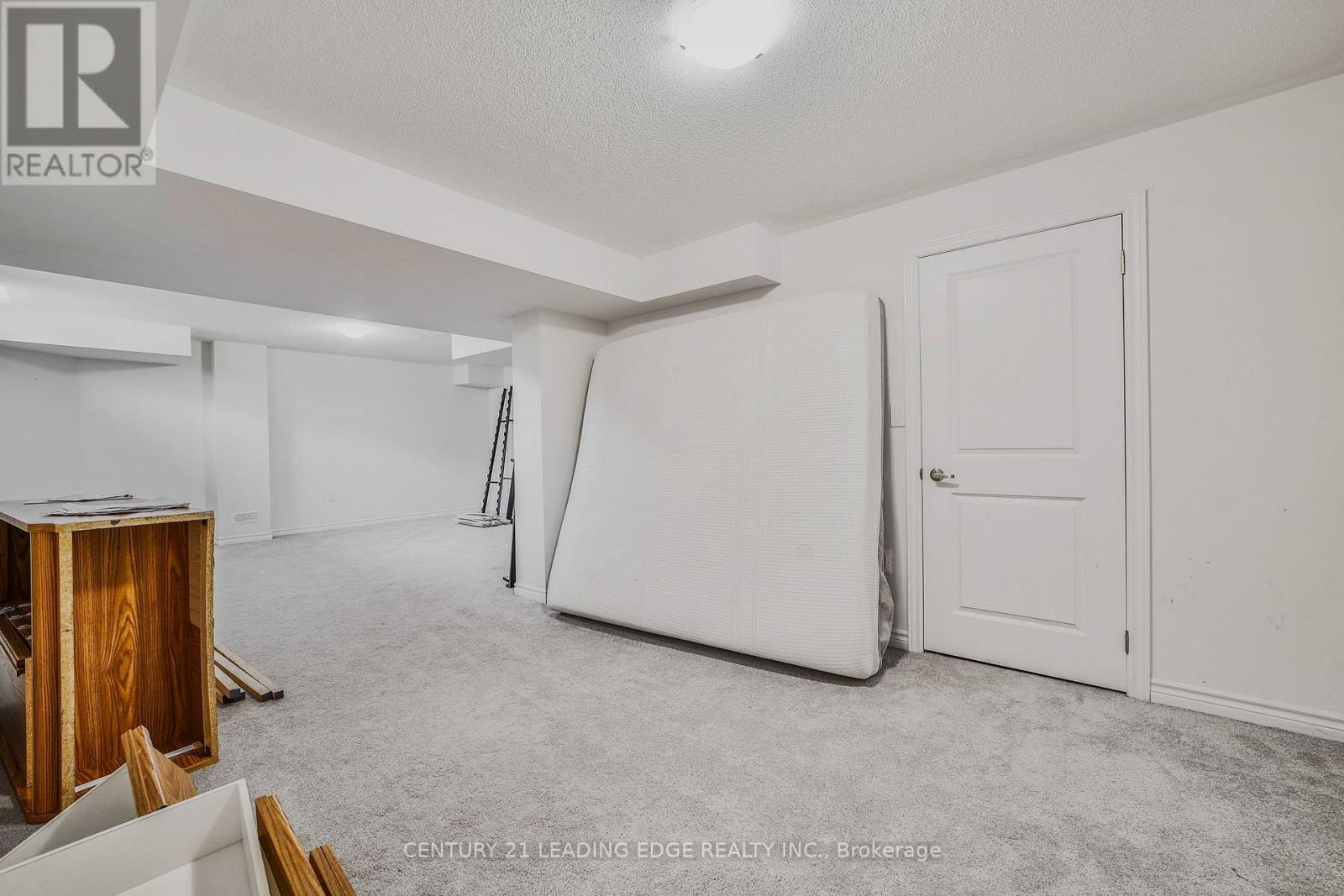 5 Valleo Street, Georgina, Ontario  L4P 0J8 - Photo 38 - N11999438