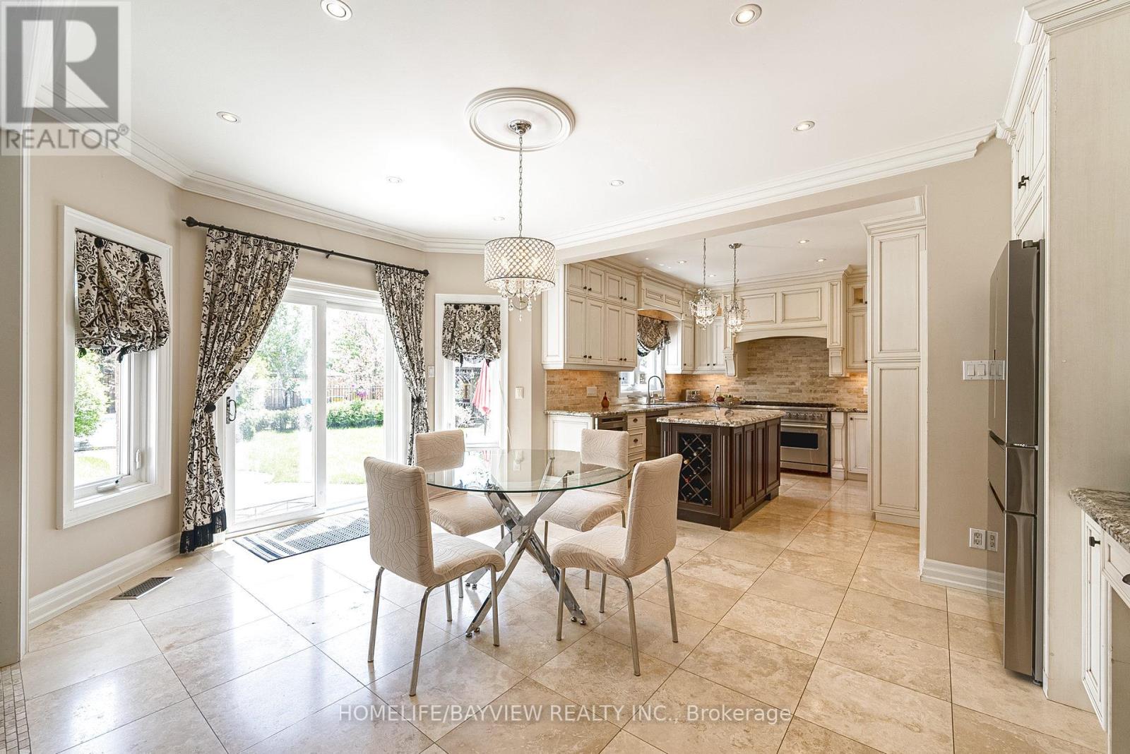 19 Oban Avenue, Vaughan, Ontario  L6A 2E2 - Photo 18 - N12157953
