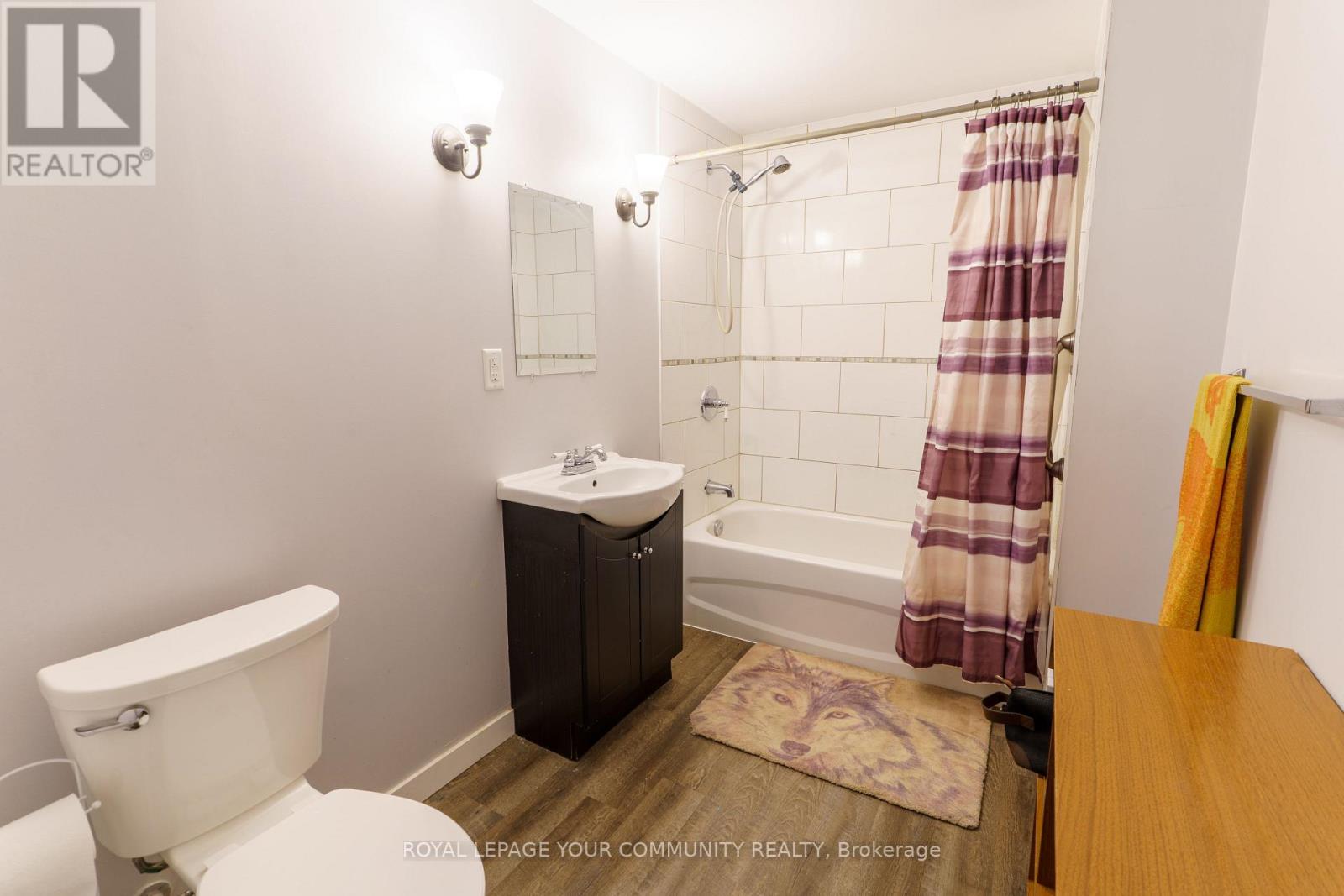 6 Oakmeadow Boulevard, Georgina, Ontario  L4P 3L1 - Photo 23 - N12159466