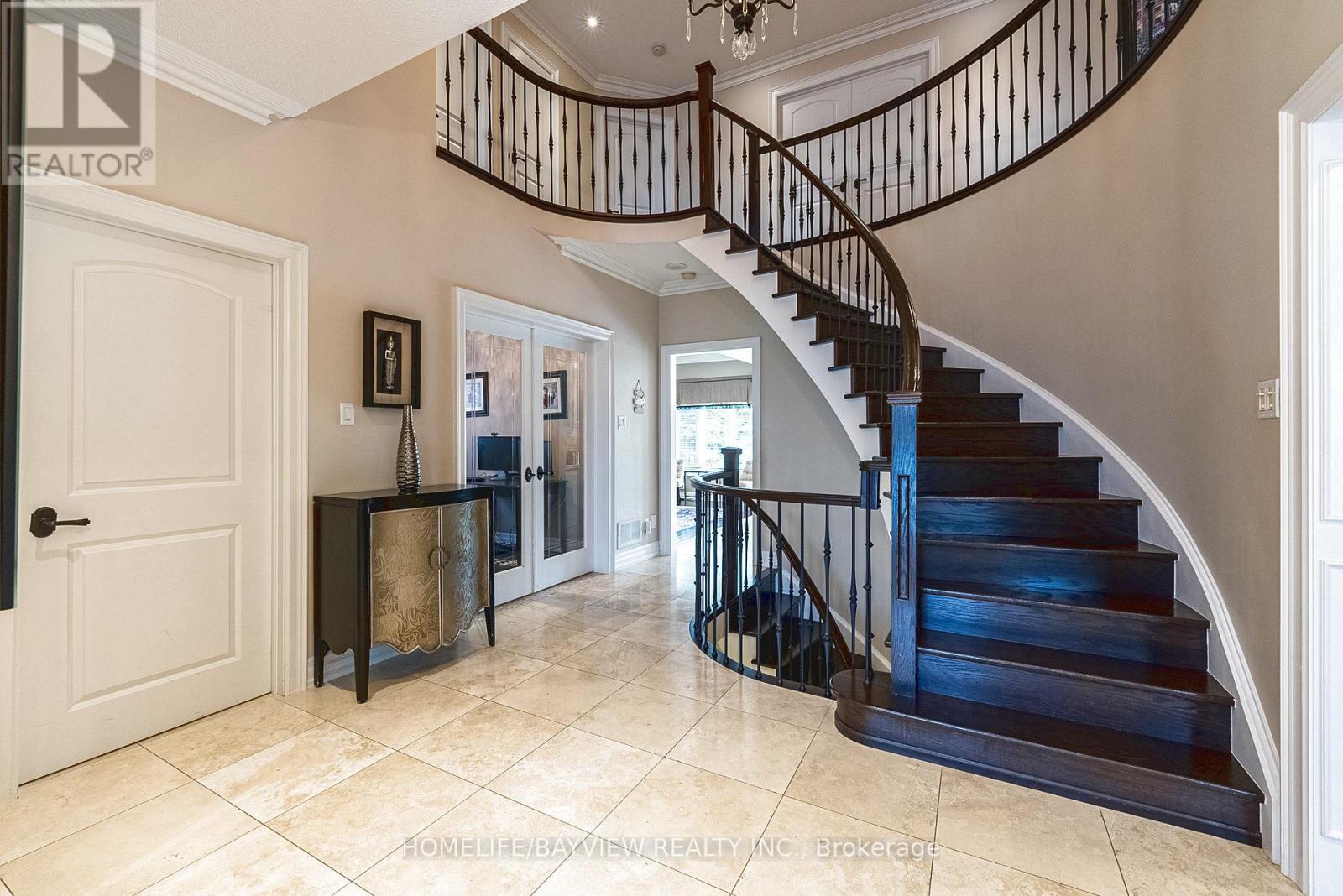19 Oban Avenue, Vaughan, Ontario  L6A 2E2 - Photo 7 - N12157953
