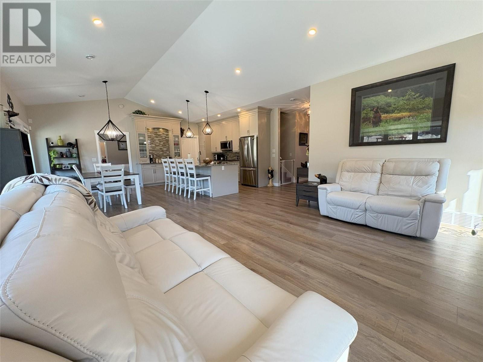 6909 Columbia Ridge Road, Fairmont Hot Springs, British Columbia  V0B 1L0 - Photo 16 - 10342194