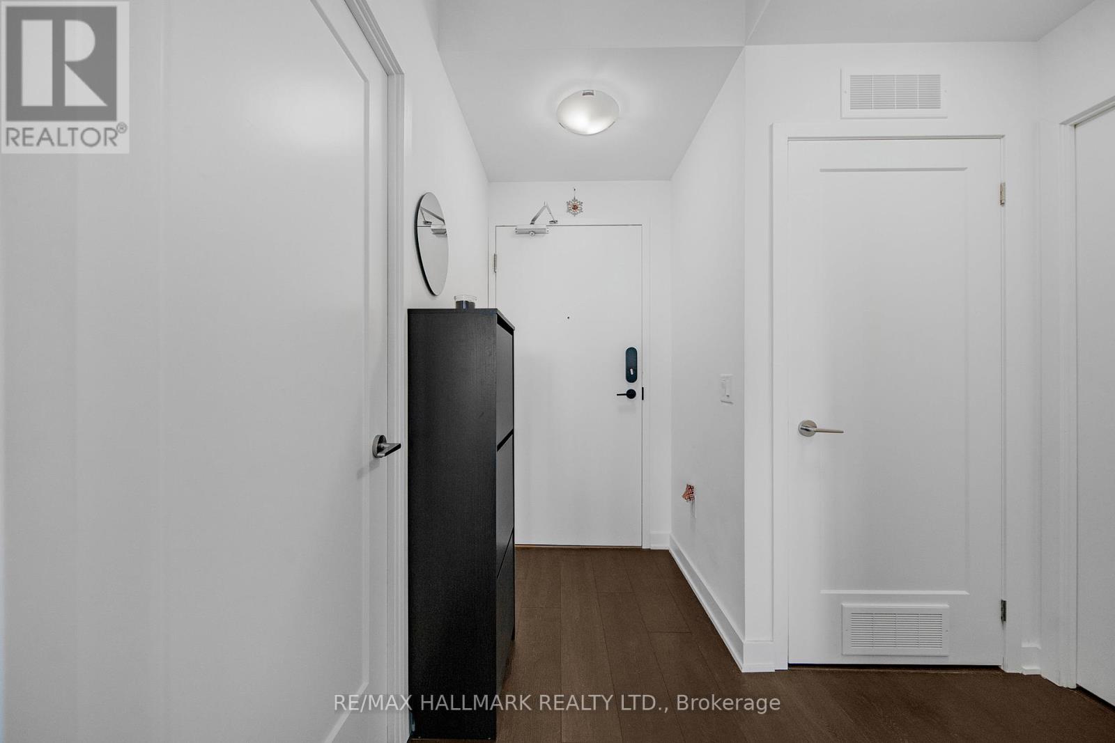 1911 - 105 Oneida Crescent, Richmond Hill, Ontario  L4B 0H6 - Photo 8 - N12159009